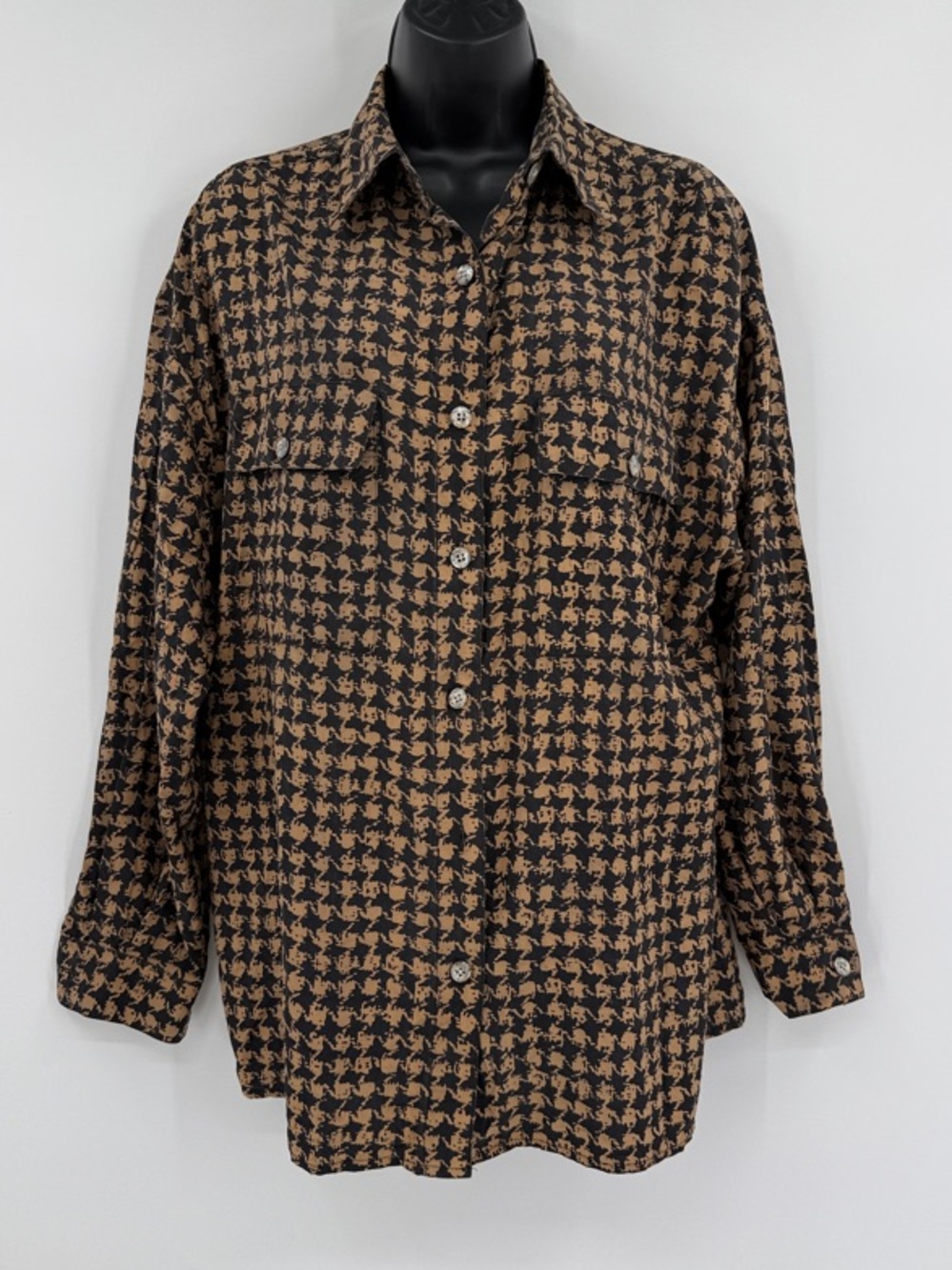C'est Oui Vintage Silk Houndstooth Button Front Blouse | Black/Tan | Large